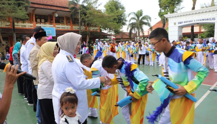 Lepas Marching Band Gita Swarna Spero Ikuti Kejuaraan Piala Raja HB 2025, Bupati Purworejo Harap Bisa Tampil Maksimal