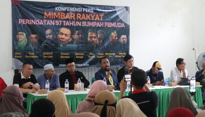 Rismon Sianipar Gebrak Solo, Ajak Rakyat Perkuat Kesadaran untuk Makzulkan Gibran dan Adili Jokowi