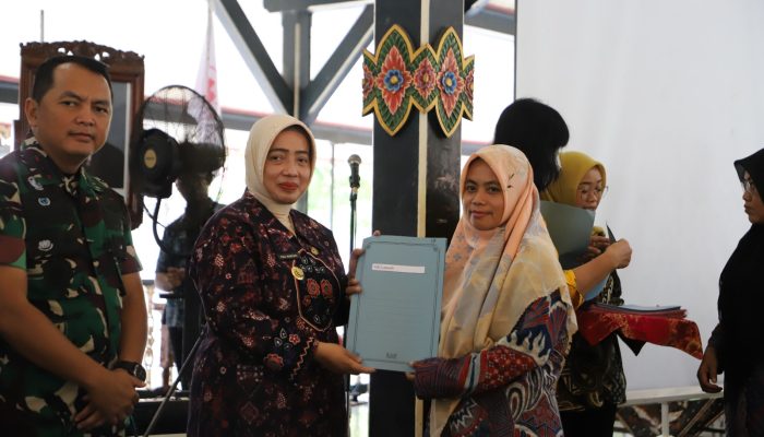 140 Pendonor Darah Sukarela PMI Kabupaten Purworejo Terima Penghargaan atas Konsistensinya Berdonor Darah