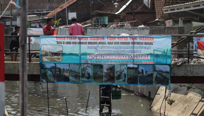 Aliran Sungai Jenes Joyosuran Alami Pendangkalan Pasca Normalisasi, Warga Ancam Demo Tuntut Solusi Pemkot Solo