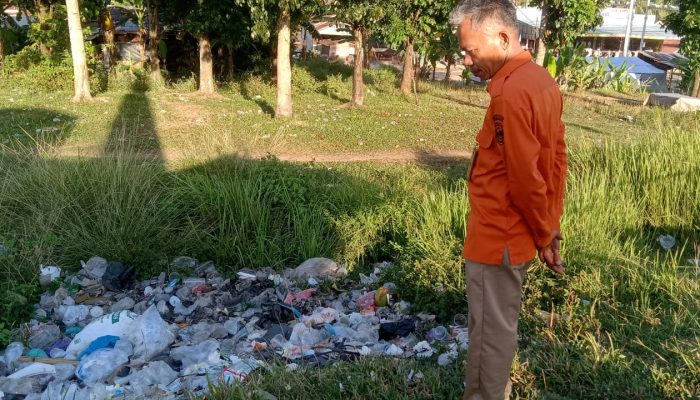 Pasar Malam Montana Beroperasi Tanpa Koordinasi Dinas Lingkungan Hidup, Sampah Bertumpuk Dan Di Bakar