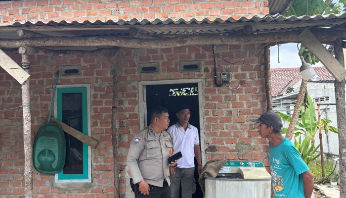 Tim Polsek Prabumulih Timur Respon Cepat ke Lokasi Kebakaran, Kapolsek : Apresiasi Tindakan Warga Sekitarnya