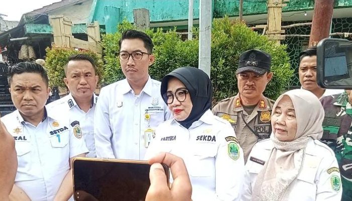 Sekda Pali bersama Tim Sidak Pasar Inpres Talang Ubi