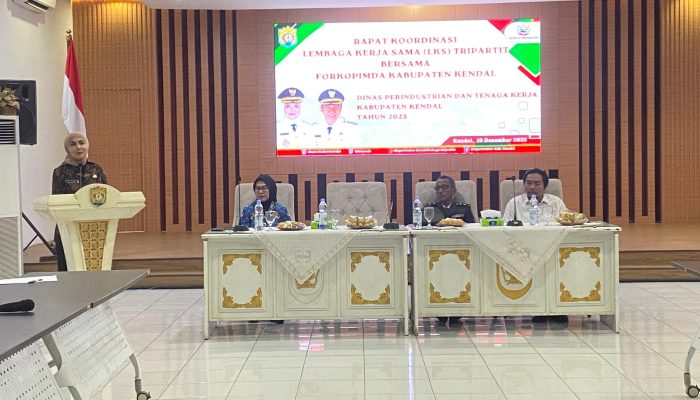 LKS Tripartit Kendal Bahas UMK–UMSK 2026, Buruh Dorong Kenaikan Upah Maksimal