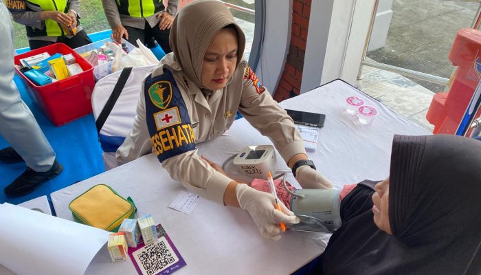Polres Purworejo Gelar Aksi Simpatik Pemeriksaan Kesehatan Gratis Di Pos Pelayanan Terminal Type A