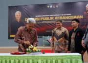 Closing Ceremony Dies Natalis FT  Ke- 28 UST, Ganjar Dorong Gen Z Aktif Menjaga Demokrasi Sehat