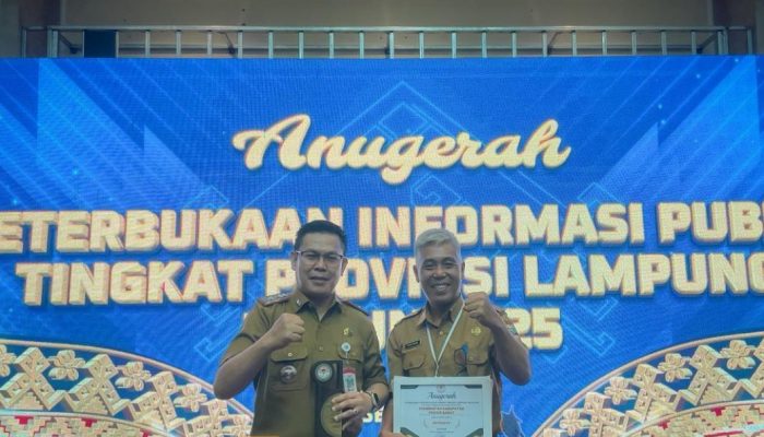 Pemkab Pesisir Barat Raih Penghargaan Predikat Kabupaten/Kota Informatif