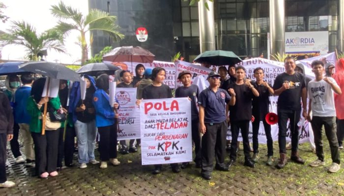 Aliansi Pemuda Pali Gelar Aksi Digedung Komisi Pemberantasan Korupsi