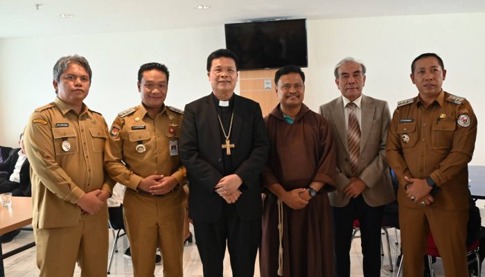 Bupati Humbang Hasundutan Hadiri Syukuran Tahun Baru 2026 di Kantor Pusat HKBP