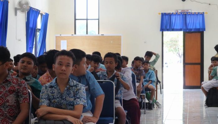 Dinas Pendidikan Solo Tengah Menggodok Kebijakan Pengurangan Penggunaan Gawai Bagi Pelajar