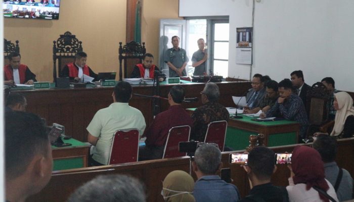 Wartawan dan Dosen Teknik Nuklir UGM Jadi Saksi Penggugat Ijazah Jokowi