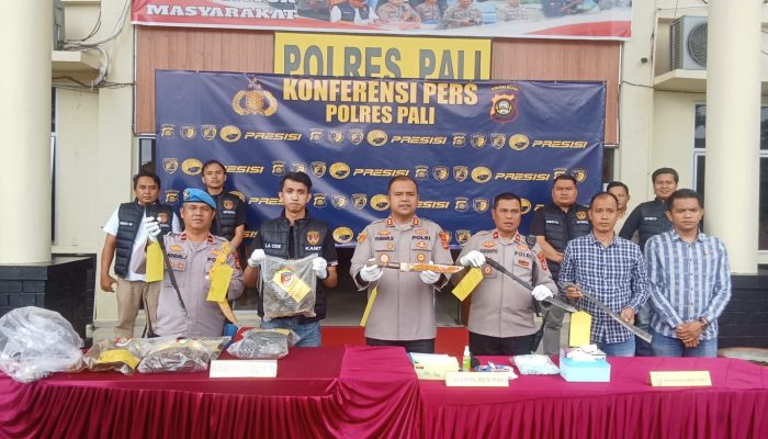 Polres PALI Berhasil Ungkap Kasus Pembunuhan Di Area Perkebunan Sawit, 2 Tersangka dan Barang Bukti Diamankan