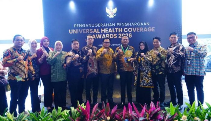 Pemkot Prabumulih Raih Penghargaan Deklarasi dan Pencapaian UHC Kategori Madya