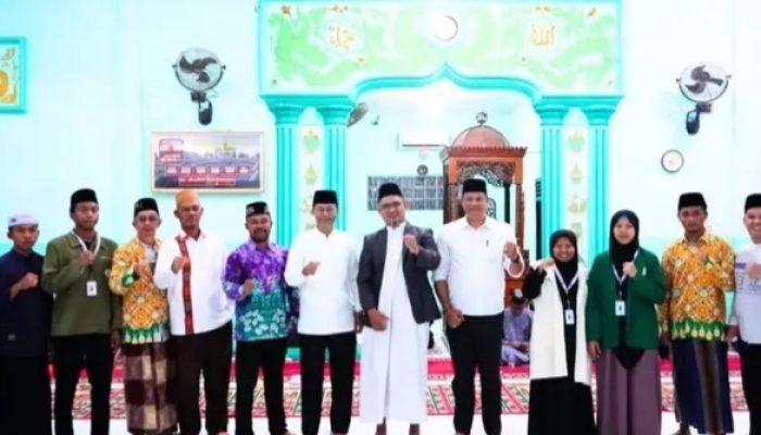 Sekda Prabumulih, H. Elman, S.T., M.M, Lepas 12 Kafilah Da’wah ADI di Masjid AL Muhajirin Desa Pangkul