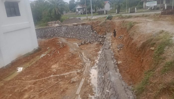 Diduga Langgar Aturan ! Proyek Misterius Dinding Penahan Dinas PUTR di Kabupaten PALI Tanpa Informasi