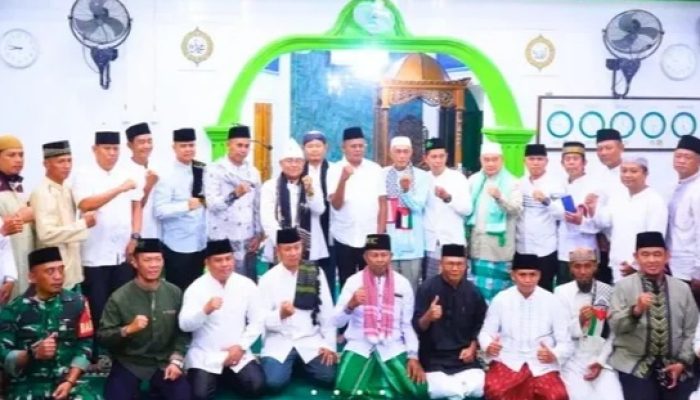 Walikota Prabumulih, H. Arlan Pimpin Langsung Safari Ramadhan di Masjid Sirojul Islam Kelurahan Muntang Tapus