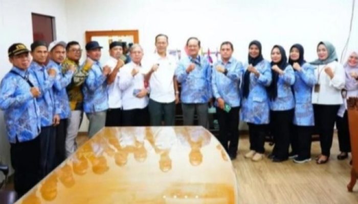 Sekda, H. Elman, ST, MM.,Terima Audiensi dan Silaturahmi dari Kontak Tani Nelayan Andalan (KTNA) Prabumulih