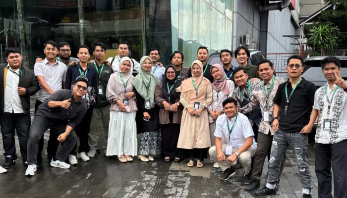 Wujud Kepedulian Sesama, Peserta LK III Badko HMI Sumut Gelar Aksi Berbagi