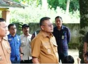 Walikota Prabumulih bersama Sekretaris Daerah Tinjau Langsung Lokasi Kebakaran di kawasan Makam Puyang Gunung Ibul