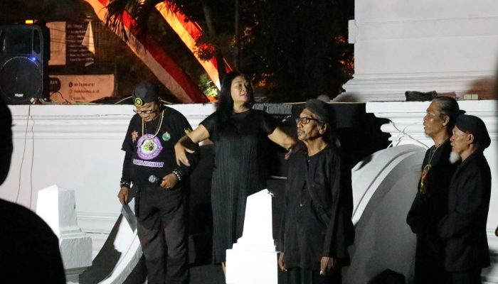 Malam Peringatan Hari Kebangkitan Nasional: Cendekiawan dan Budayawan Solo Soroti Kebijakan Nasional