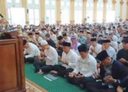 Walikota Prabumulih, H. Arlan Bersama Forkopimda Melaksanakan Sholat Idul Adha 1447 H di Masjid Jami’ Islamic Center, Serahkan Sapi Qurban Untuk Masyarakat
