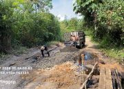 Jalan Antar Desa di Muba Diperbaiki, Kolaborasi CSR dan Gotong Royong Warga   