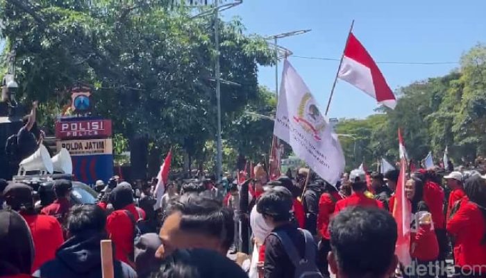 Masyarakat Surabaya Bersiap Menggelar Aksi, Mahasiswa Siapkan Langkah Pergerakan