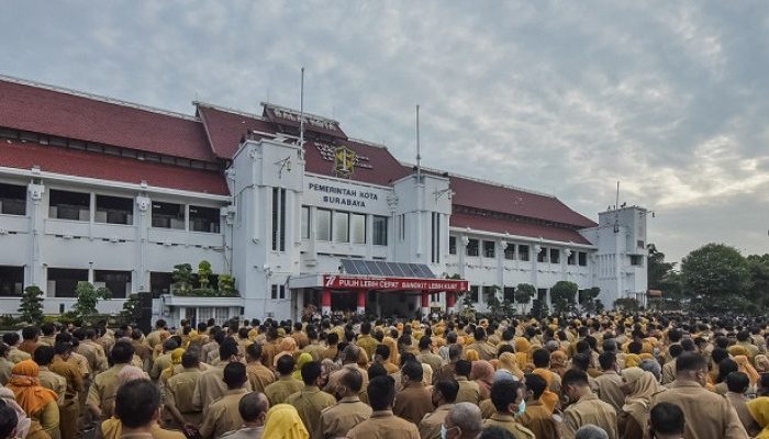 Pemkot Surabaya Cairkan Gaji Ke-13 ASN Secara Penuh