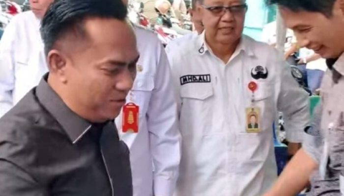 Ketua DPRD Prabumulih, H. Deni Victoria, SH., M.Si Hadiri Peresmian Pasar Bedug Ramadan di PTM I