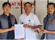 Wujud Kesadaran Hukum Masyarakat, Warga Serahkan Senjata Api Rakitan kepada Polres Prabumulih