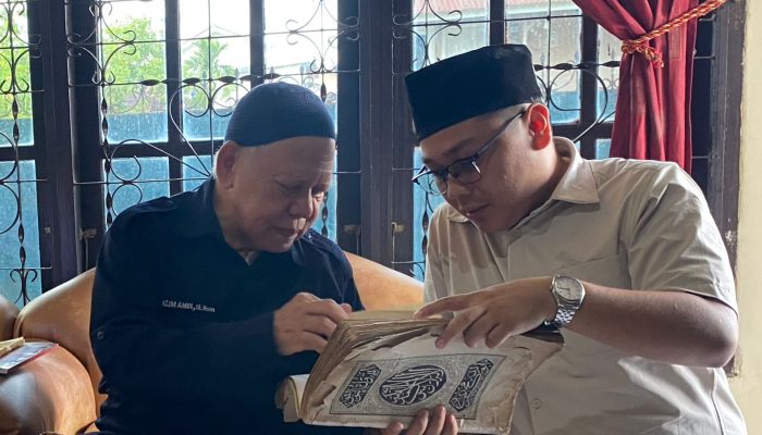 Lesbumi PWNU Sumsel Menelusuri Jejak Al-Quran Mushaf Azhari (Cetak Litografi) Tertua Di Nusantara 