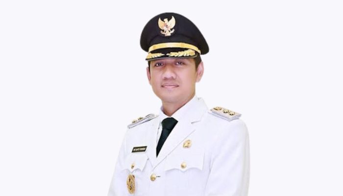 Sukoharjo Berduka di Hari Jadi: Bupati Etik Suryani Dibawa KPK, Wakil Bupati Minta ASN Tenang