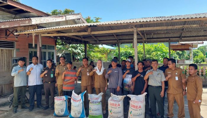 Pemkab Natuna Perkuat Ketahanan Pangan melalui Penyaluran 188,53 Ton Pupuk Subsidi   