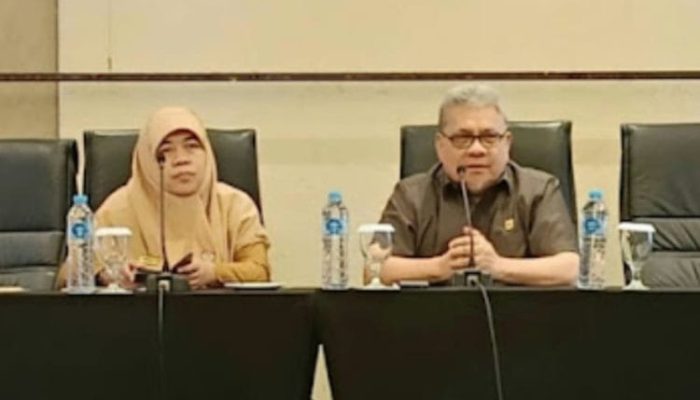 Ketua DPRD Sumbar: Kepala Sekolah Harus Visioner Agar Pendidikan Tak Tertinggal Zaman
