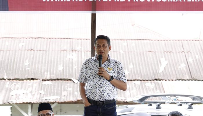 Reses ke SMAN 17 Padang, Evi Yandri (Wakil Ketua DPRD Sumbar) Tampung Aspirasi Sarana Pendidikan