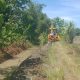 Dukung Ketahanan Pangan, PT Socfindo Seunagan Turunkan Alat Berat Bersihkan Parit Petani