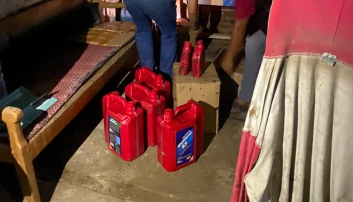 Sempat Dibawa Warga Usai Kecelakaan Truk di Pantura Batang, 93 Botol Oli Akhirnya Dikembalikan ke Polisi